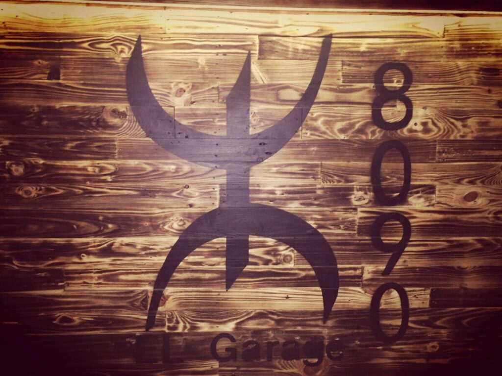 El Garage 8090