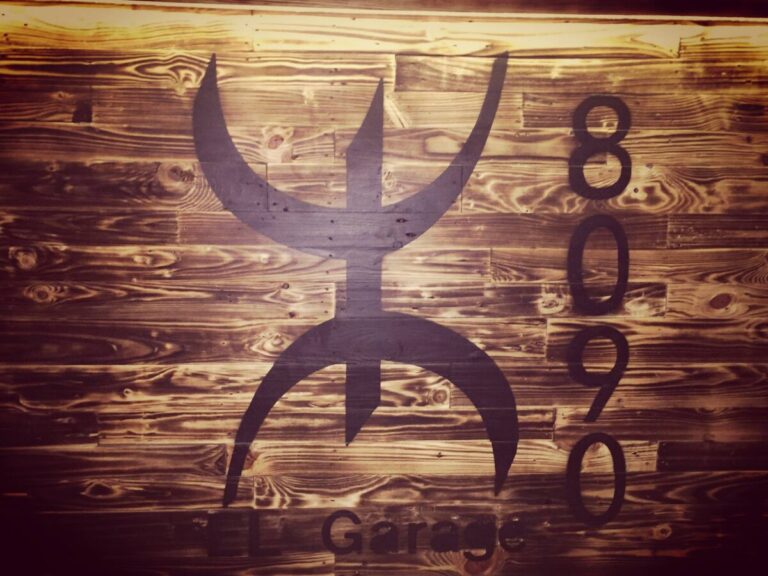 El Garage 8090