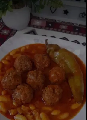 Loubia aux boulettes de bœuf